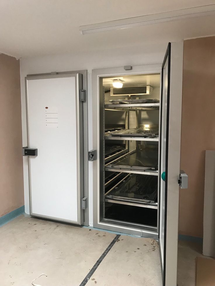 Mortuary refrigeration cabinet